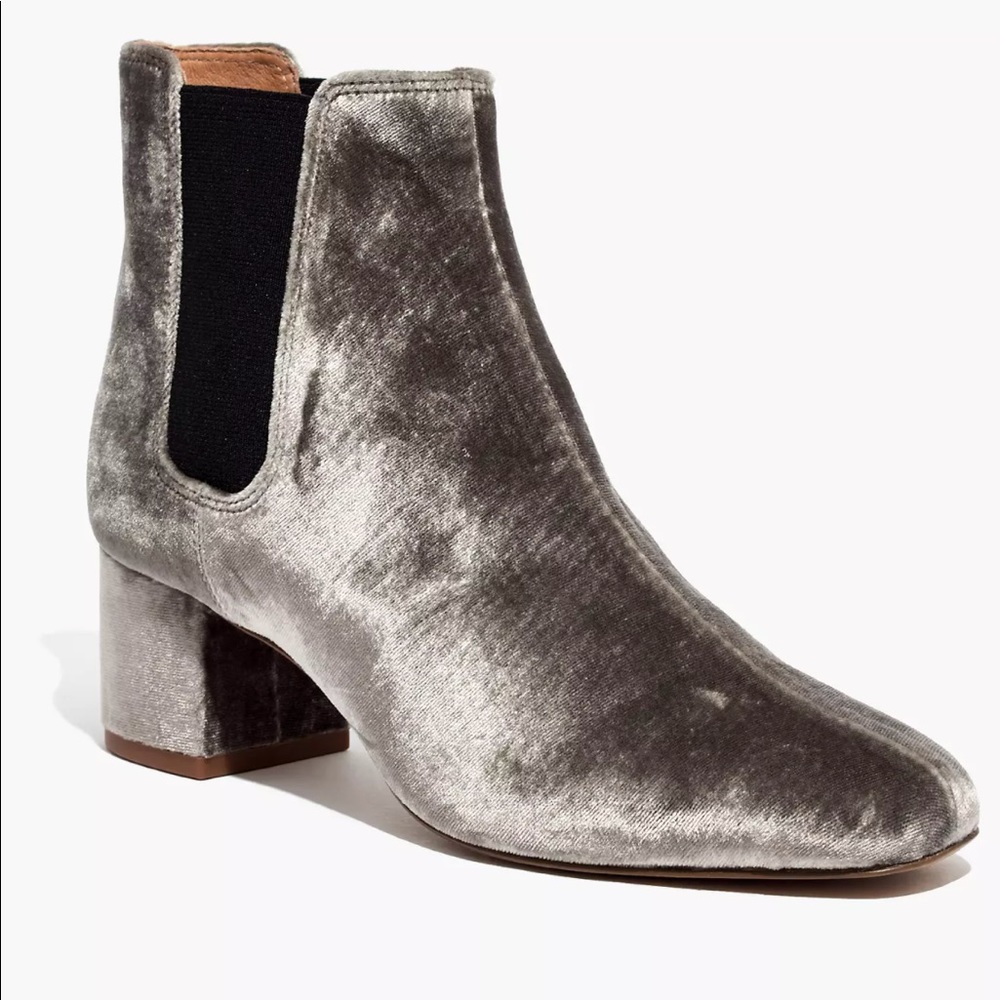 Madewell The Walker Chelsea Boot in Velvet